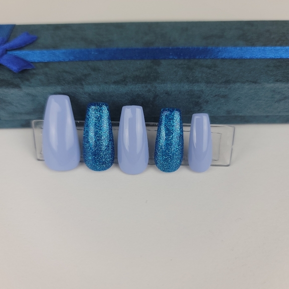 Glamour Nails (Press-on Nails) - Picture 3 of 5